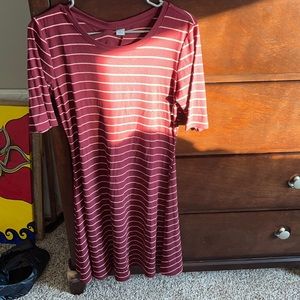 Short sleeve stripped dress